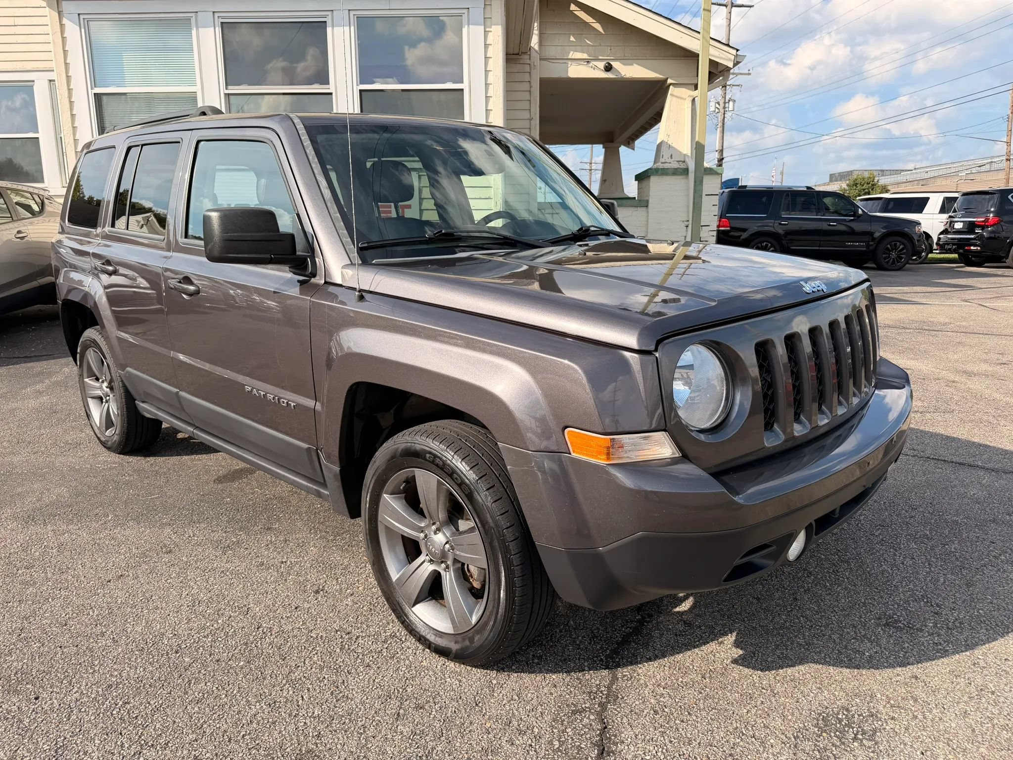 Used 2015 Jeep Patriot High Altitude AWD/4WD image 7