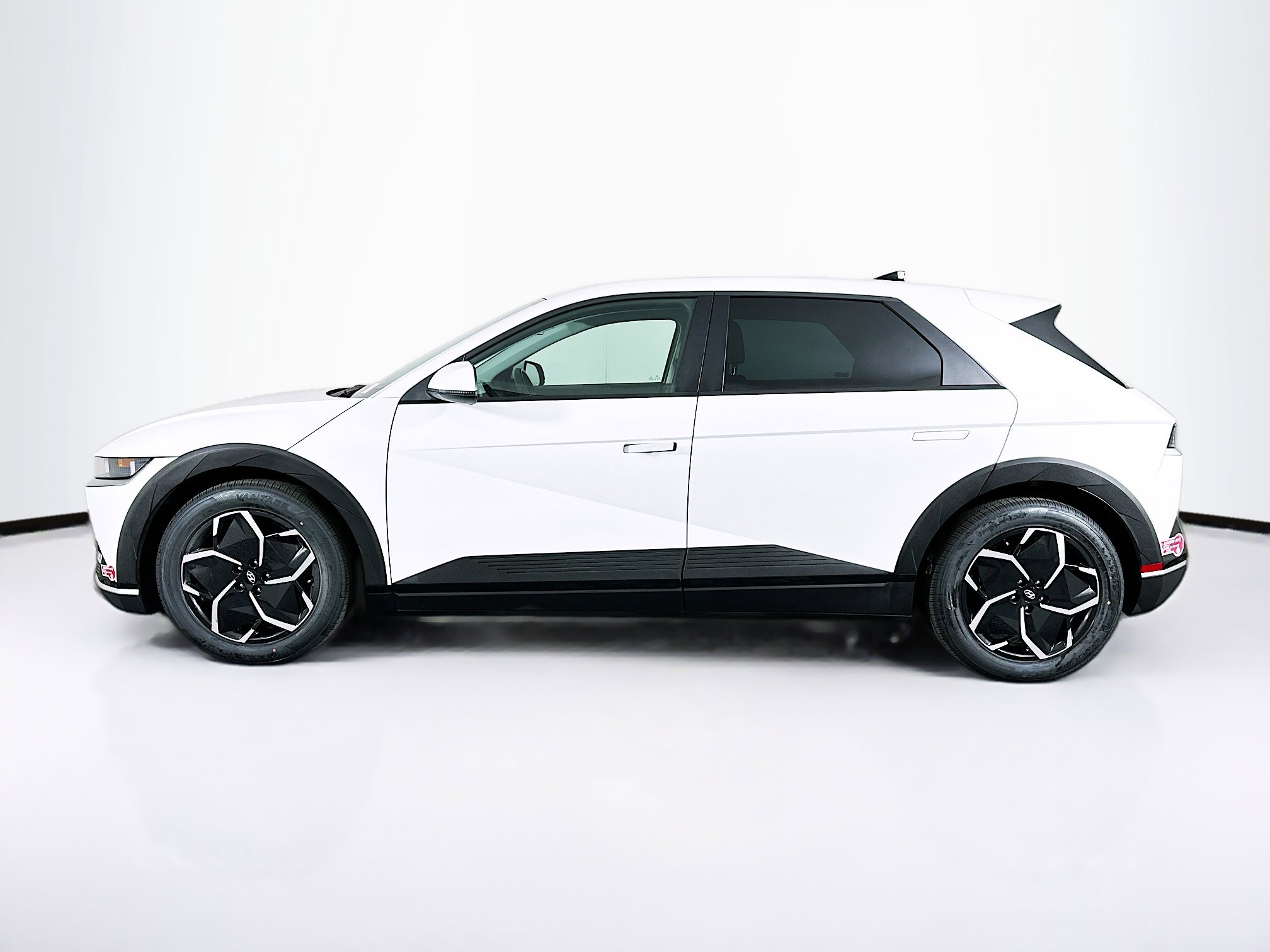Used 2024 Hyundai Ioniq 5 SEL RWD image 4
