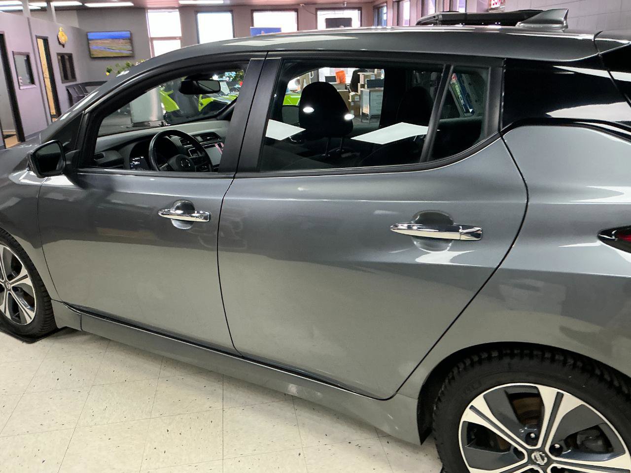 Used 2020 Nissan Leaf SV w/ SV Technology Package image 35