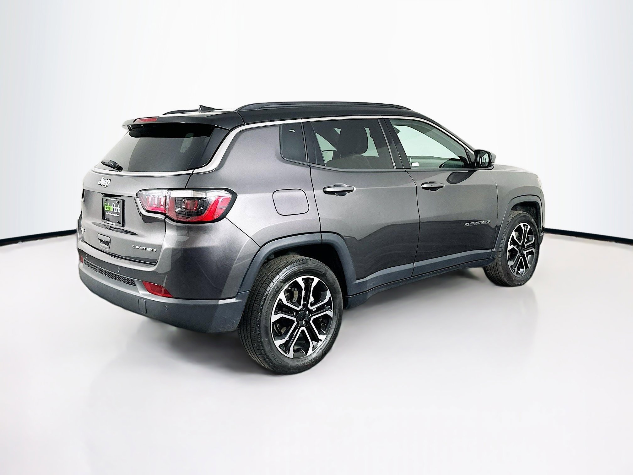 Used 2024 Jeep Compass Limited image 9