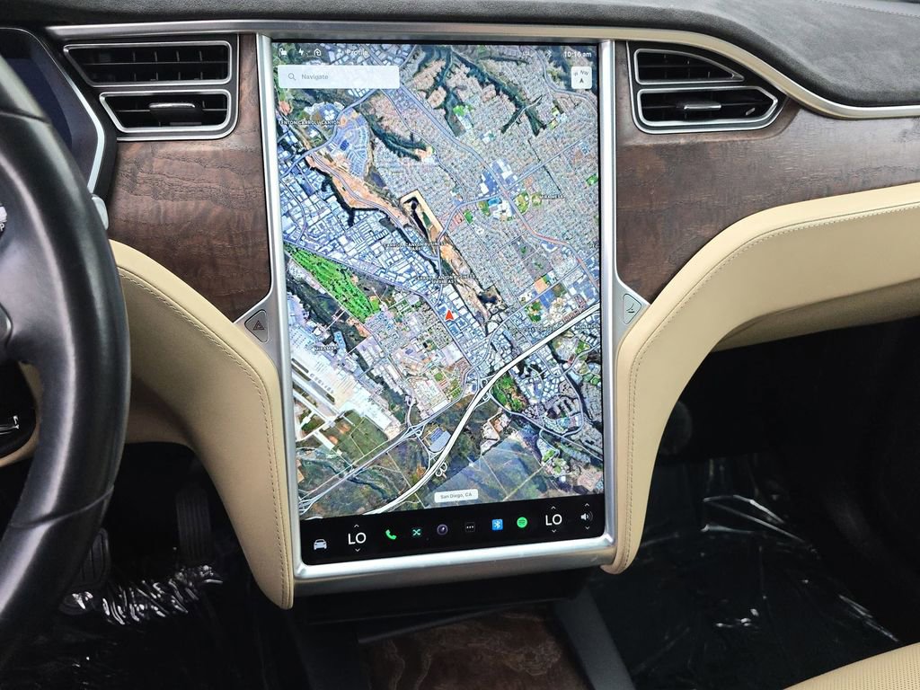 Used 2016 Tesla Model X 90D image 27