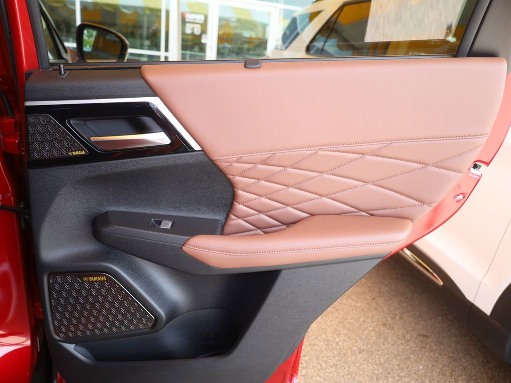 New 2025 Mitsubishi Outlander SEL image 20