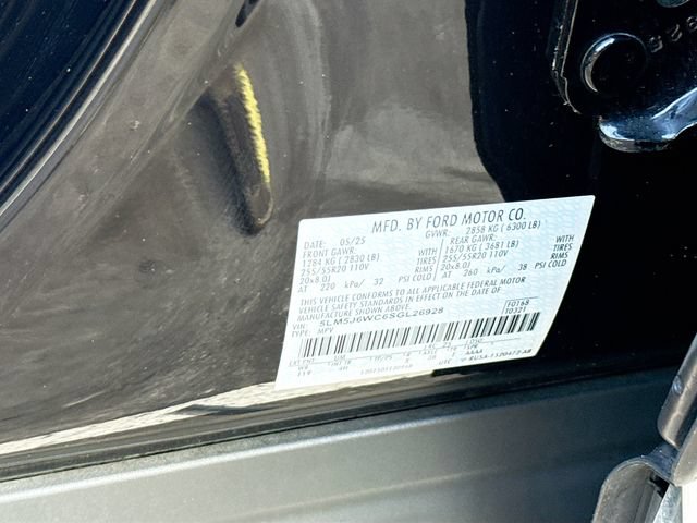 Used 2025 Lincoln Aviator 2WD image 32