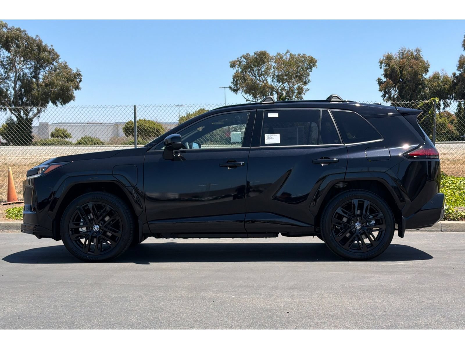New 2026 Toyota RAV4 XSE w/ Panoramic Sun Roof Package AWD/4WD image 7
