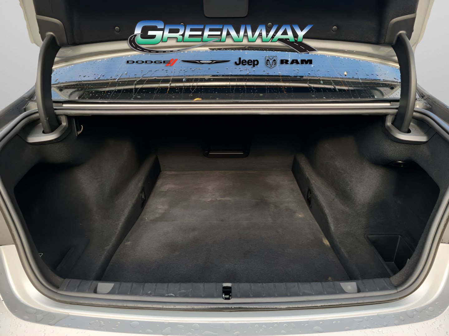 Used 2018 BMW 750i image 30