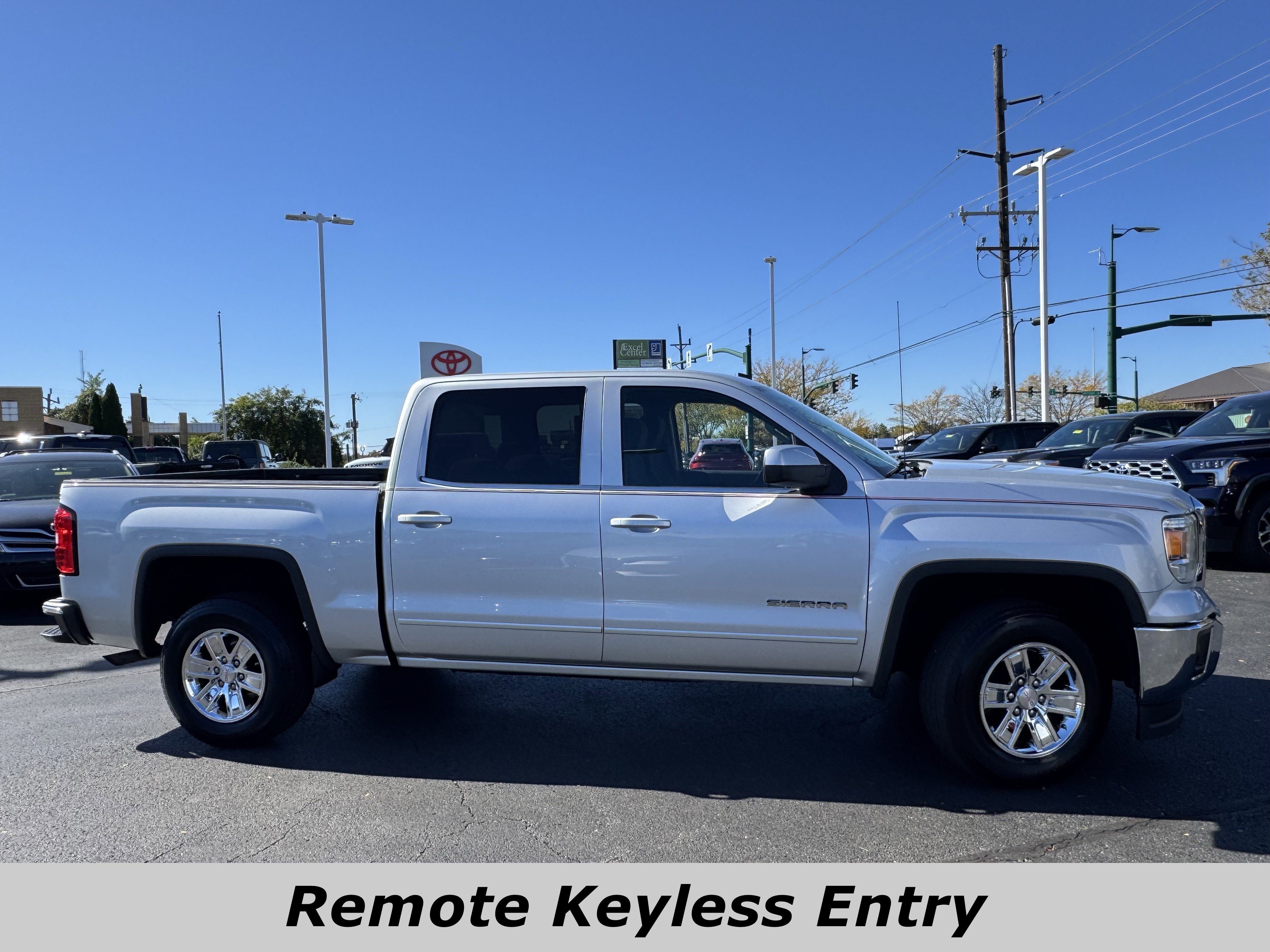 Used 2015 GMC Sierra 1500 SLE w/ SLE Value Package image 2
