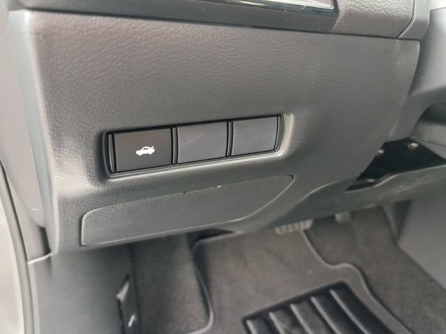 New 2026 Nissan Sentra SR w/ Floor Mat Package FWD image 14