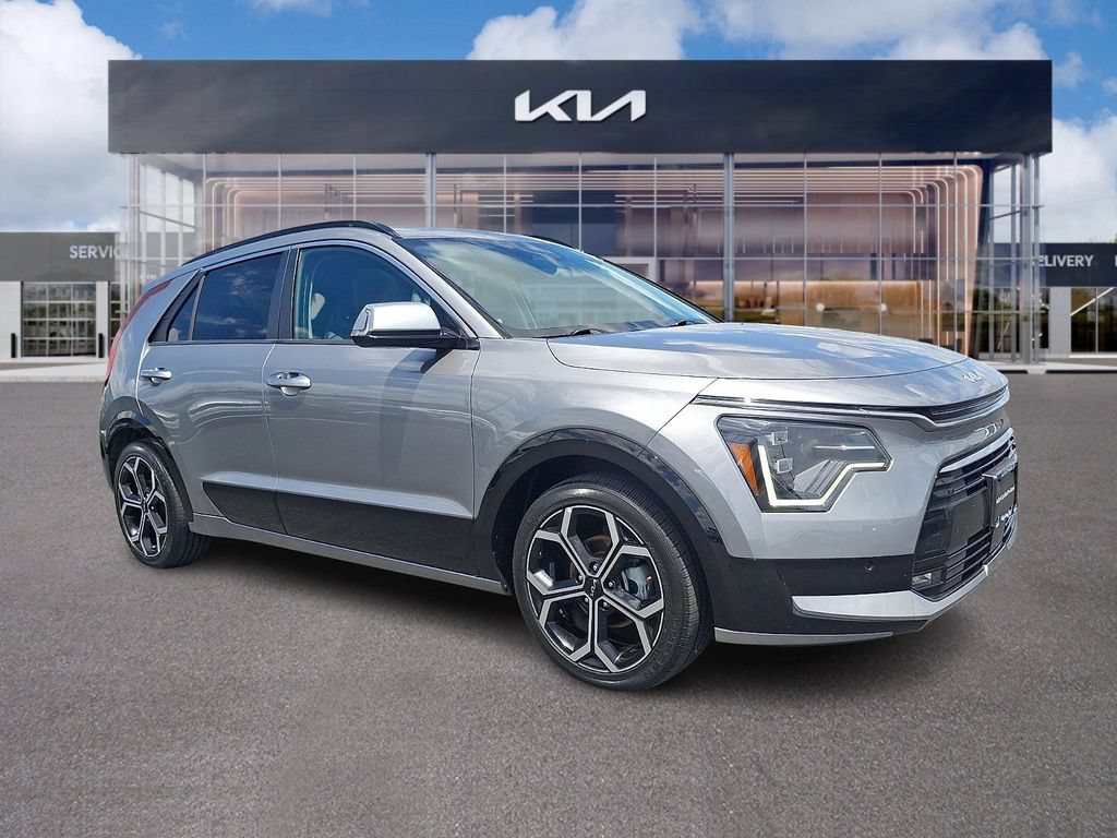 Certified 2023 Kia Niro SX Touring