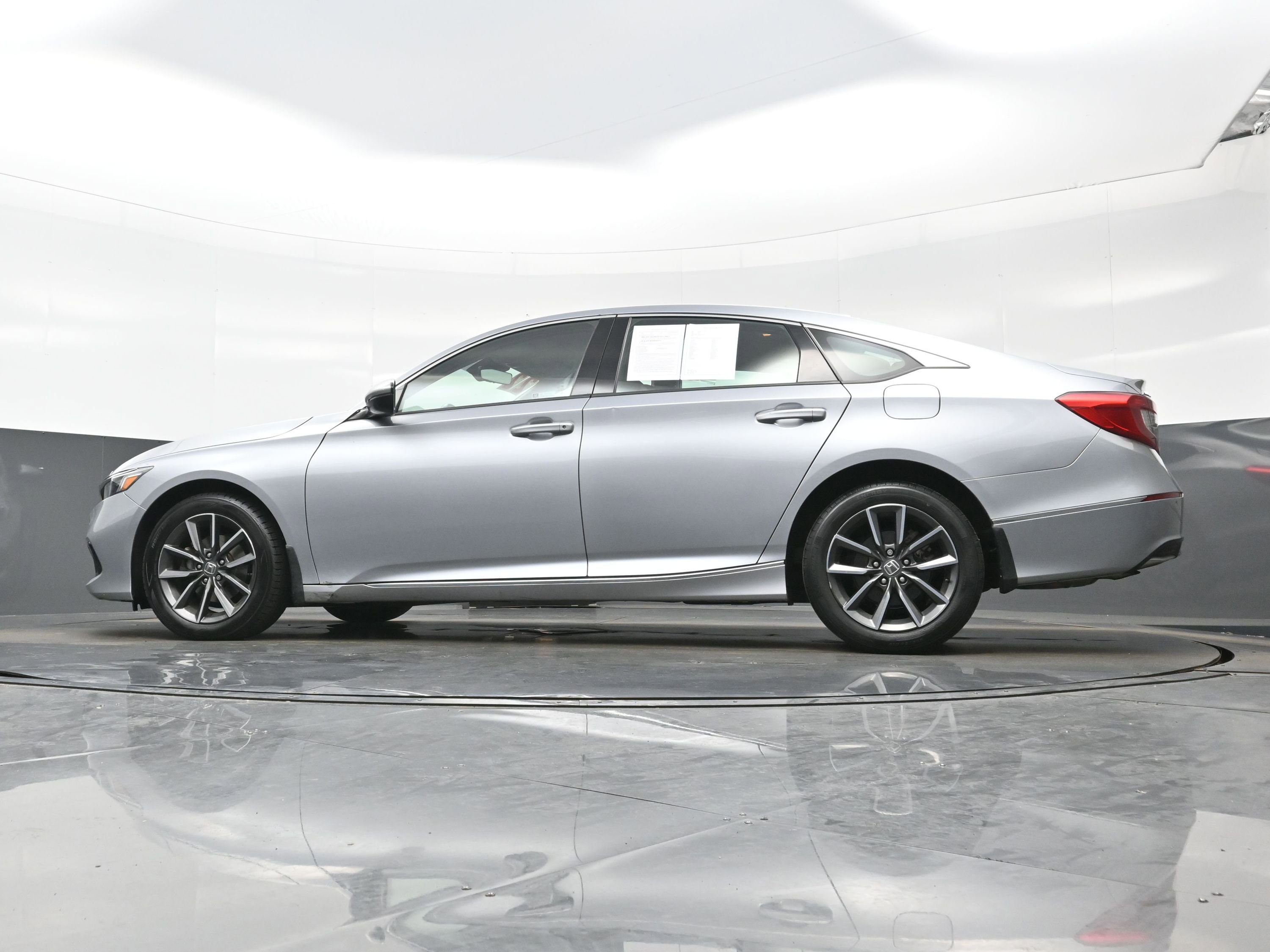 Used 2022 Honda Accord EX-L image 29
