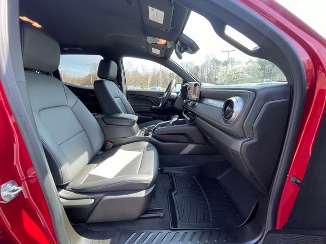 Used 2024 Chevrolet Colorado LT w/ LT Convenience Package III image 24