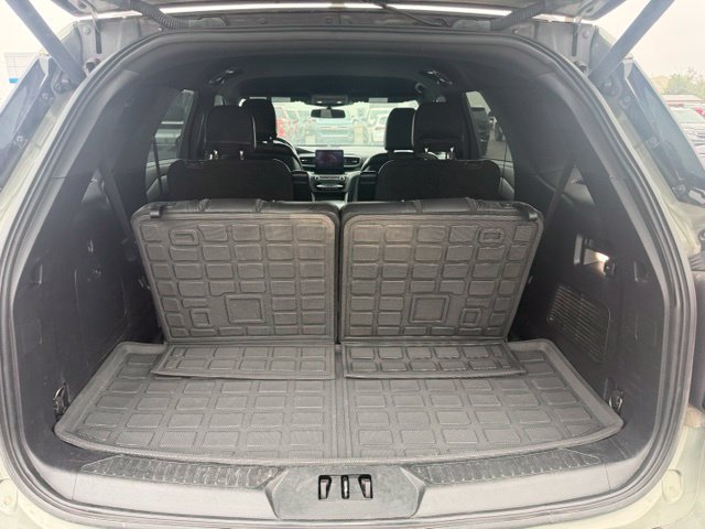 Used 2020 Ford Explorer XLT w/ Equipment Group 202A AWD/4WD image 10