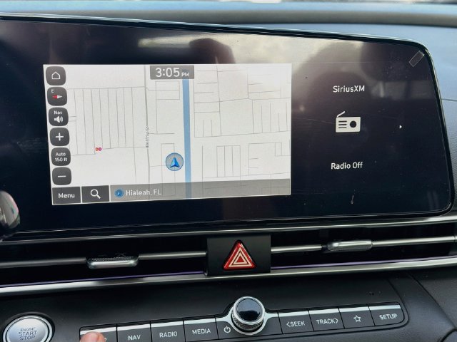 Certified 2025 Hyundai Elantra SEL FWD image 14