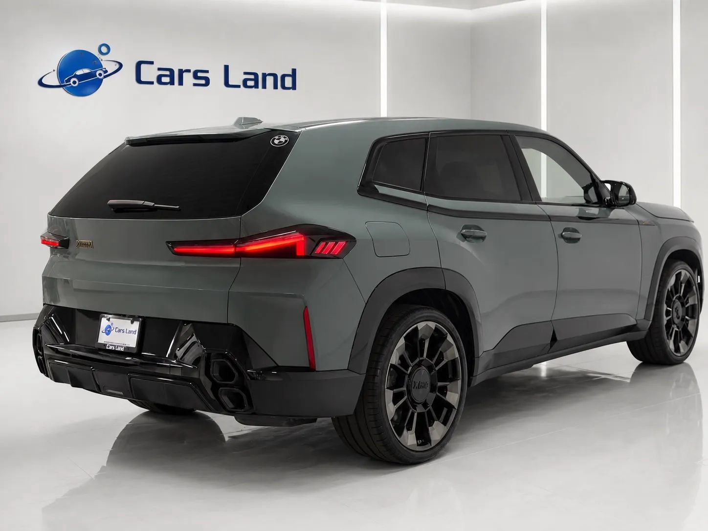 Used 2023 BMW XM AWD/4WD image 3