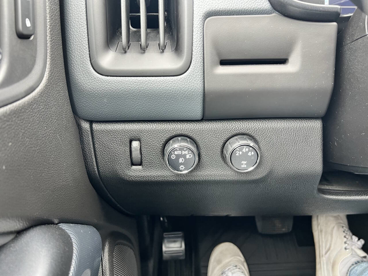 Used 2016 Chevrolet Colorado Z71 image 16