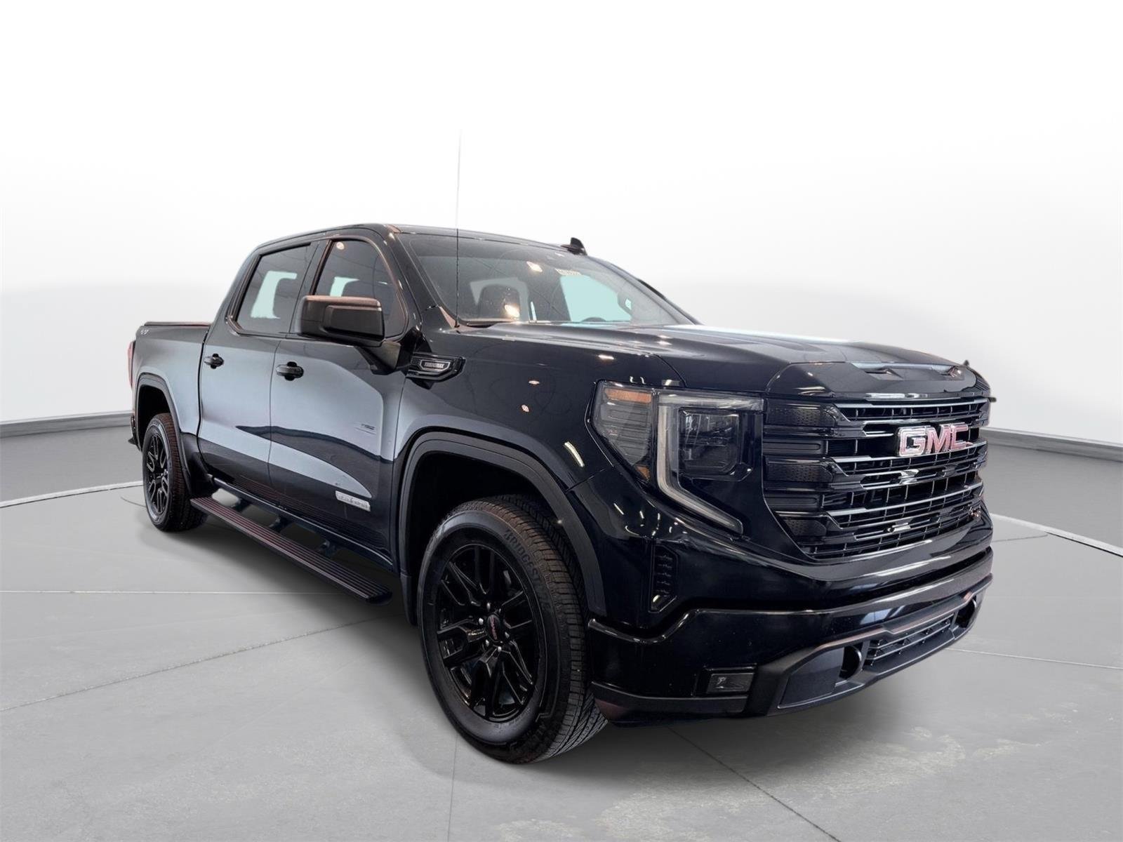Used 2024 GMC Sierra 1500 Elevation AWD/4WD image 8