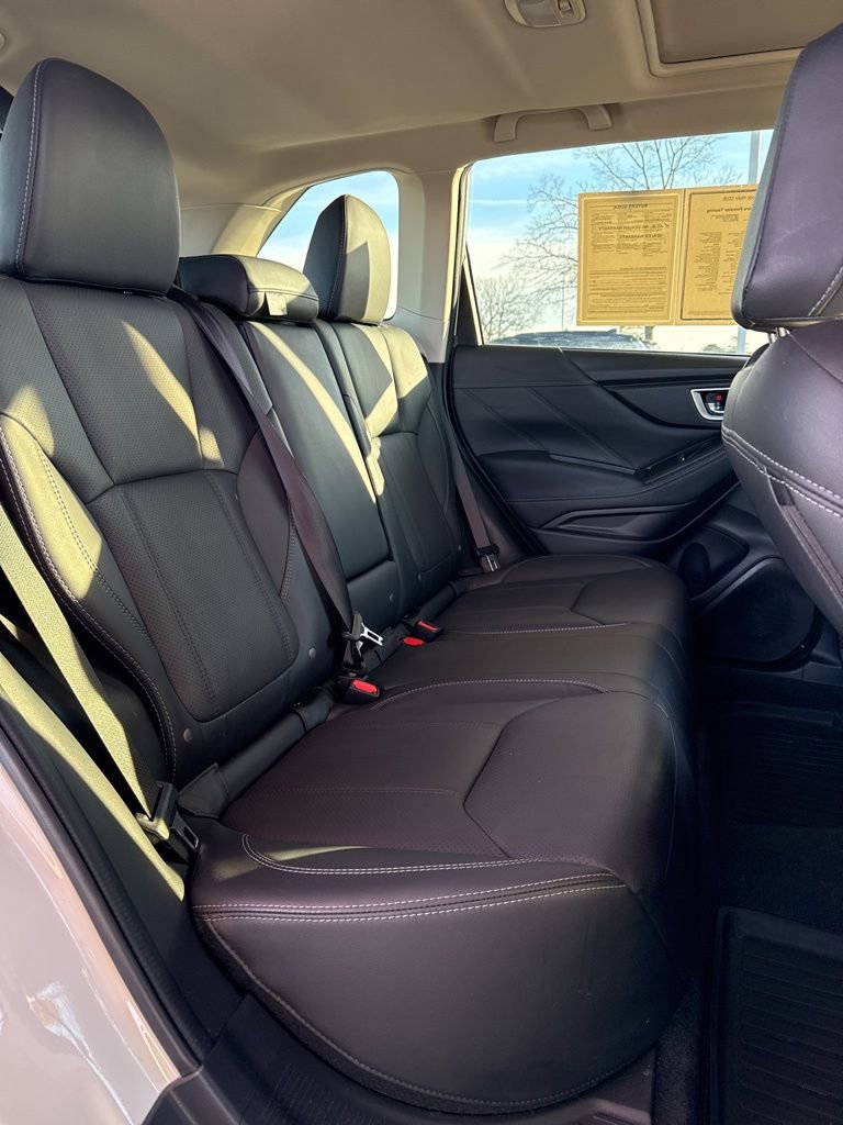 Used 2023 Subaru Forester Touring image 27
