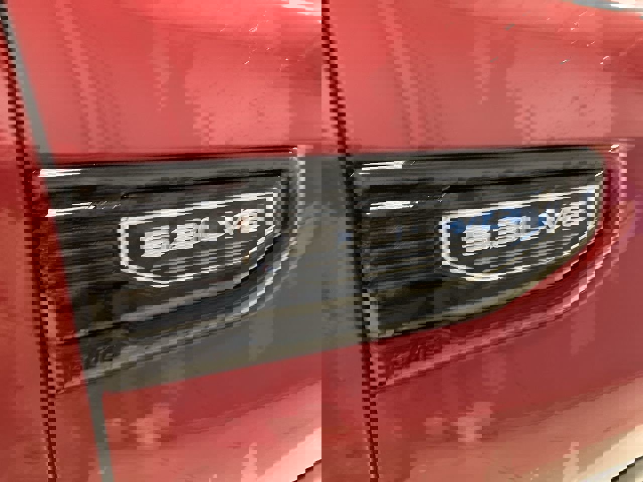 Used 2023 GMC Sierra 1500 Elevation w/ Preferred Package image 9