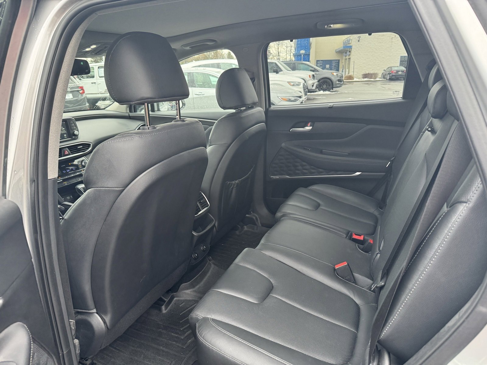 Used 2020 Hyundai Santa Fe SEL image 11