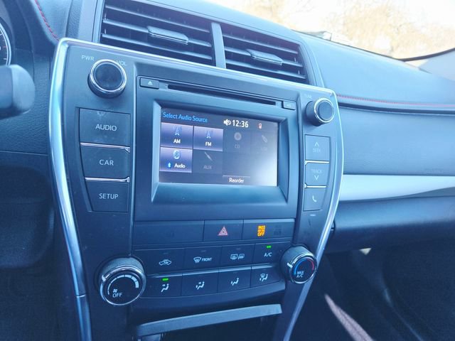 Used 2015 Toyota Camry SE image 22