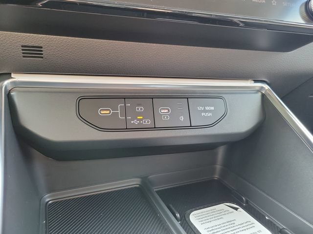 New 2026 Kia Carnival SX Prestige FWD image 25