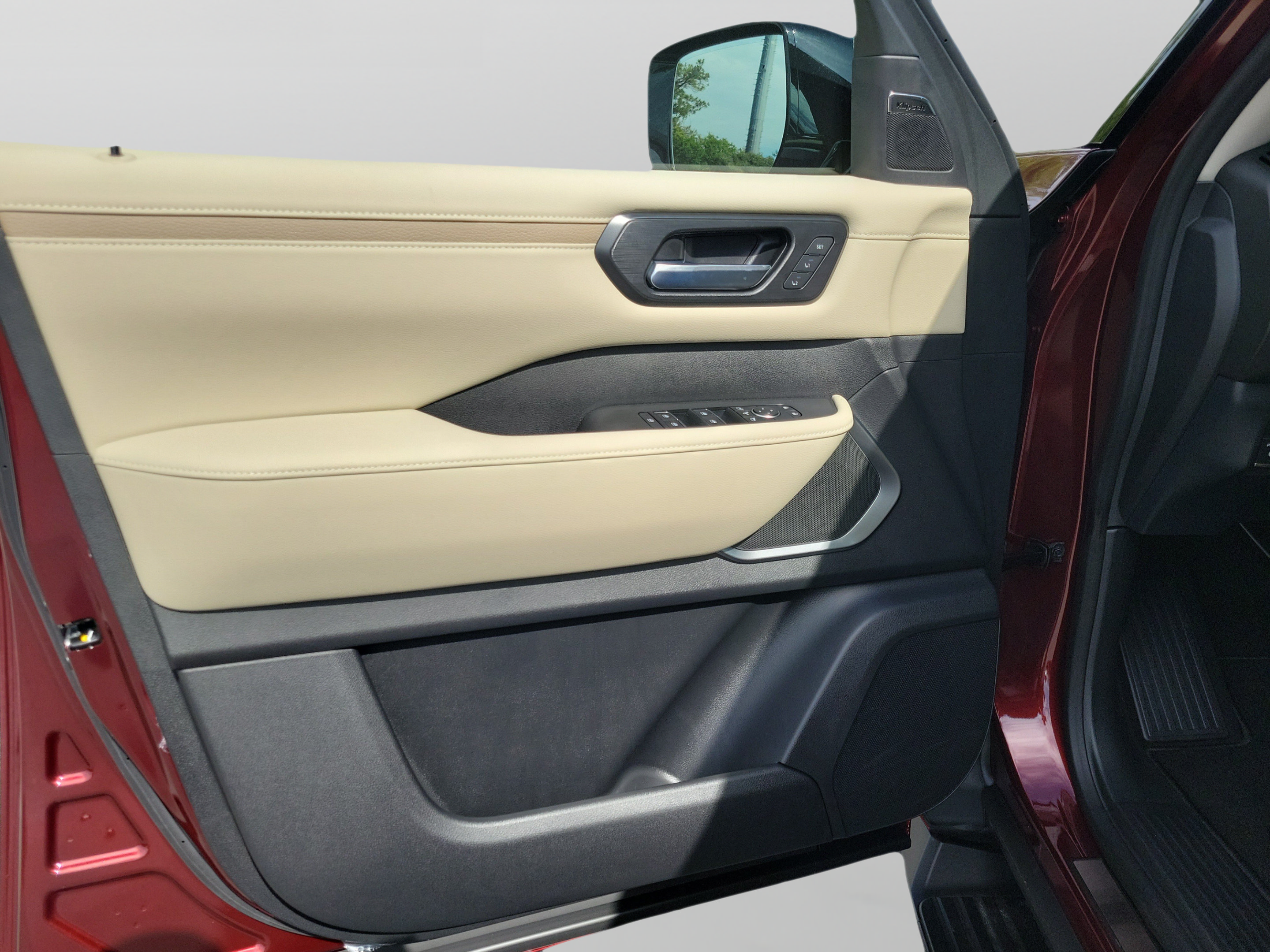 New 2026 Nissan Armada Platinum RWD image 14