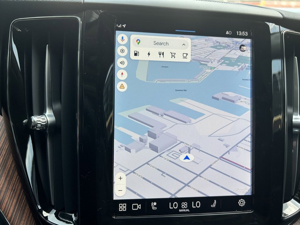 Certified 2024 Volvo XC60 T8 Plus w/ Climate Package image 27