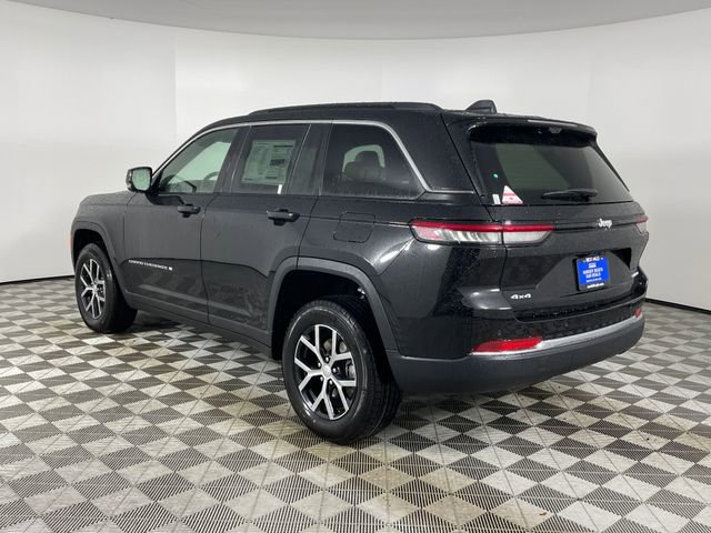 New 2025 Jeep Grand Cherokee Limited w/ Luxury Tech Group II AWD/4WD image 5