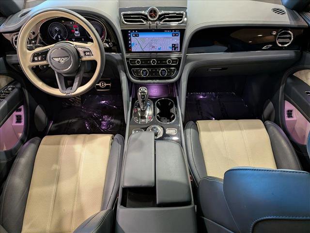 Used 2022 Bentley Bentayga image 19