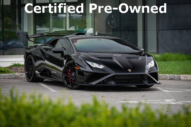 Used 2022 Lamborghini Huracan STO image 1