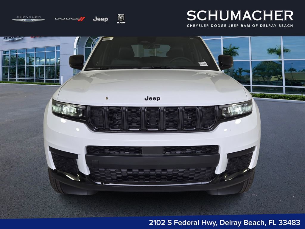 New 2025 Jeep Grand Cherokee L Laredo RWD image 3