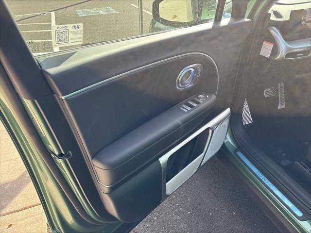 New 2026 Hyundai Ioniq 9 Calligraphy image 14