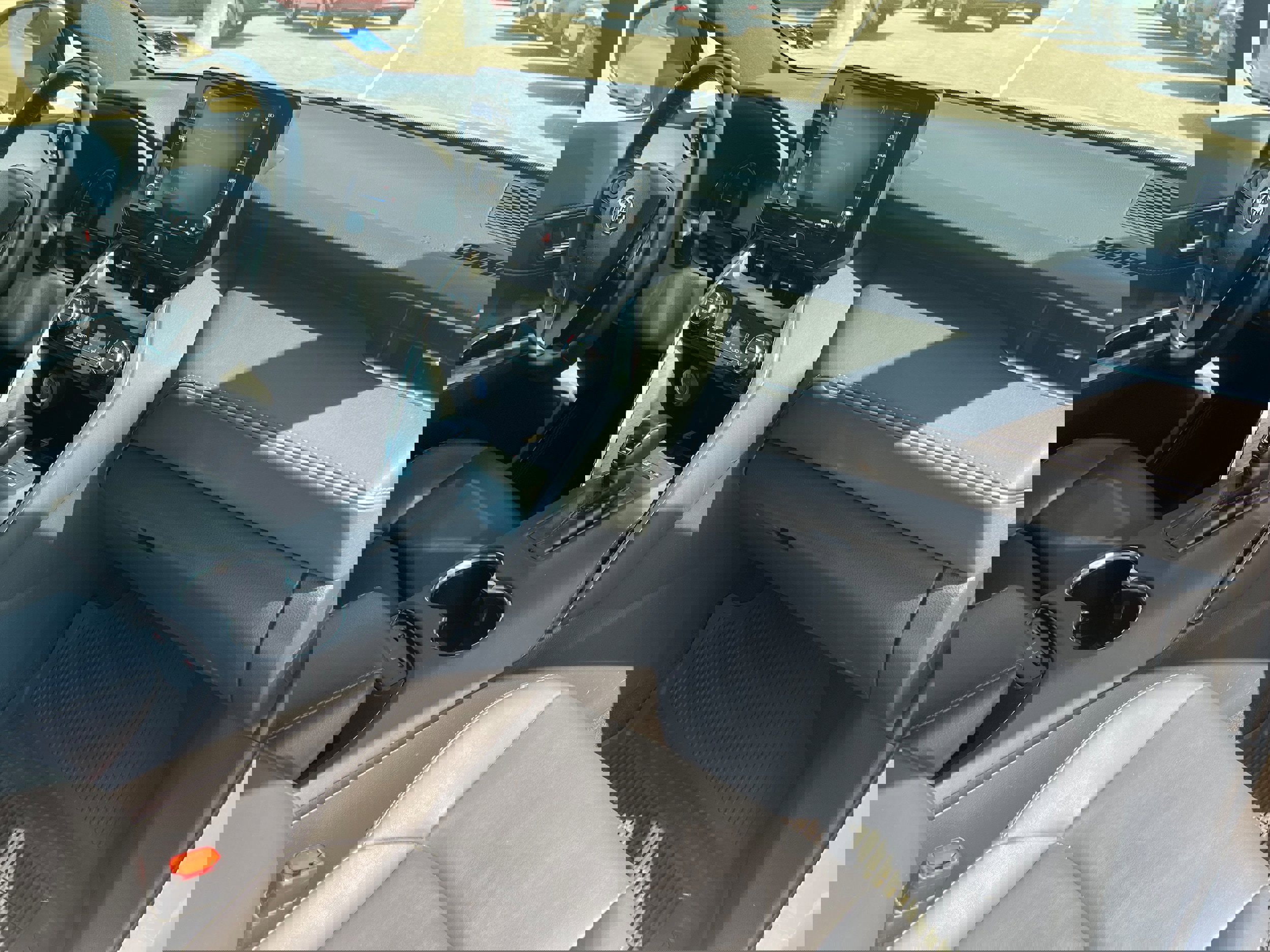 Used 2022 Toyota Venza image 15