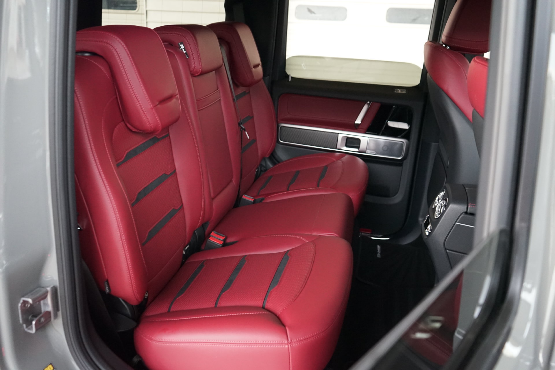 Used 2027 Mercedes-Benz G 63 AMG 4MATIC image 11