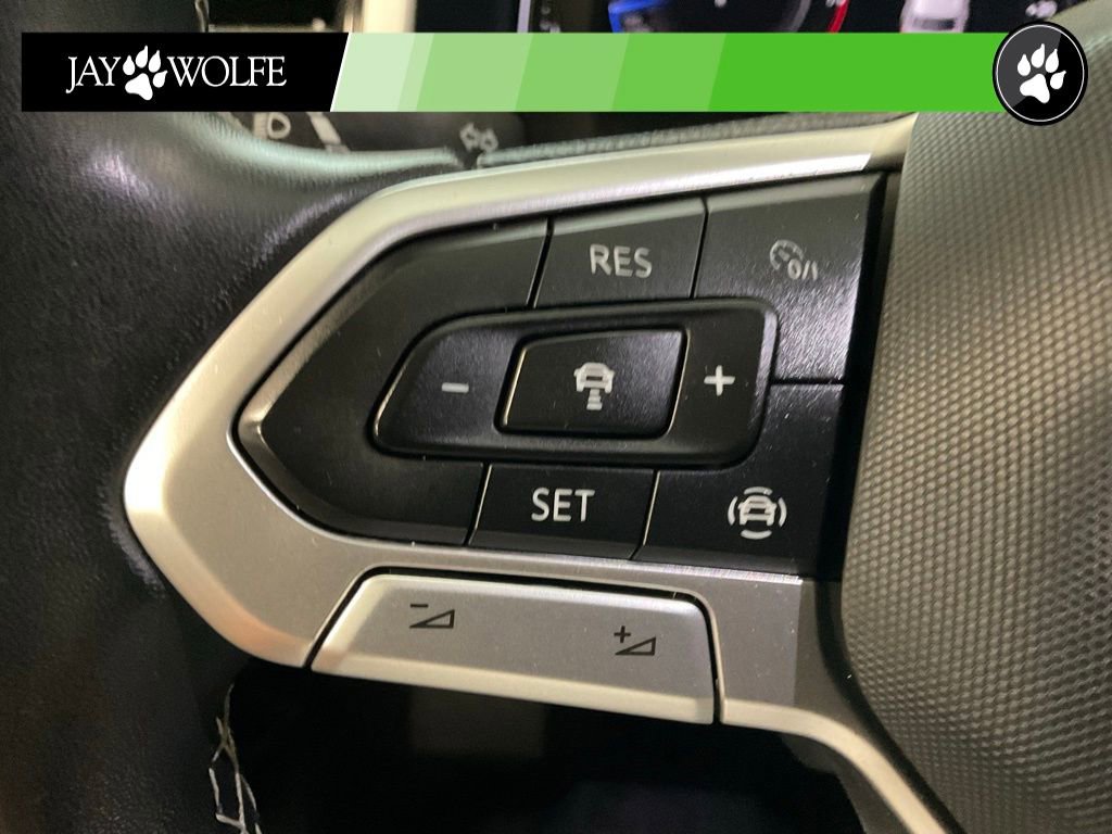 Used 2023 Volkswagen Atlas SE image 12