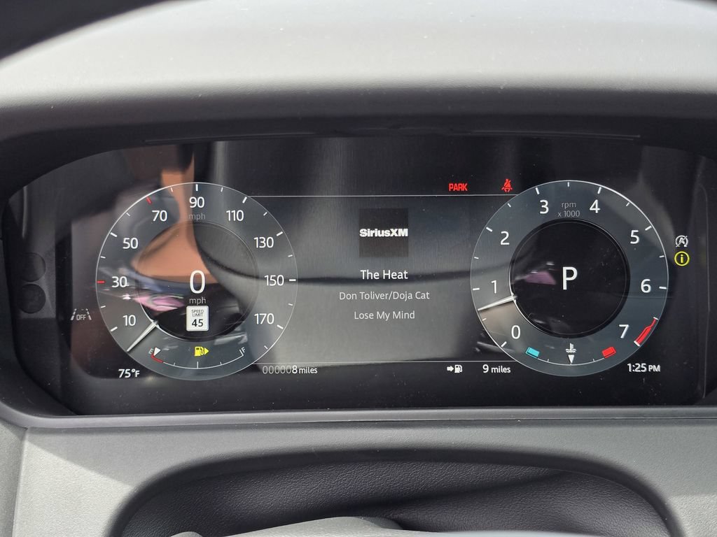 New 2026 Land Rover Range Rover Velar Dynamic SE AWD/4WD image 31