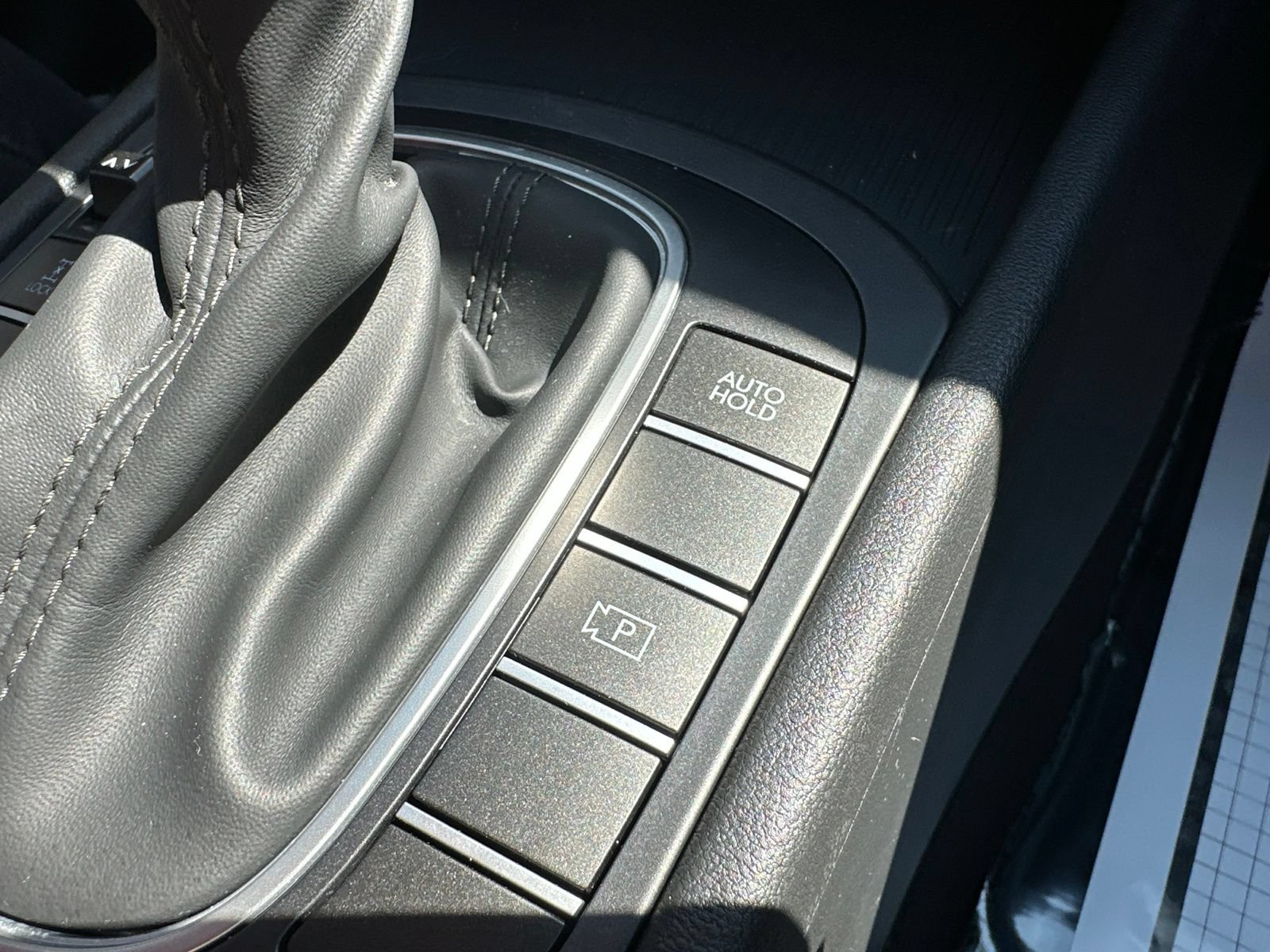 Used 2025 Hyundai Kona SEL AWD/4WD image 61
