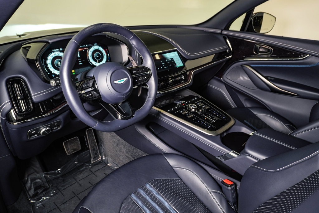 Used 2025 Aston Martin DBX 707 AWD/4WD image 23