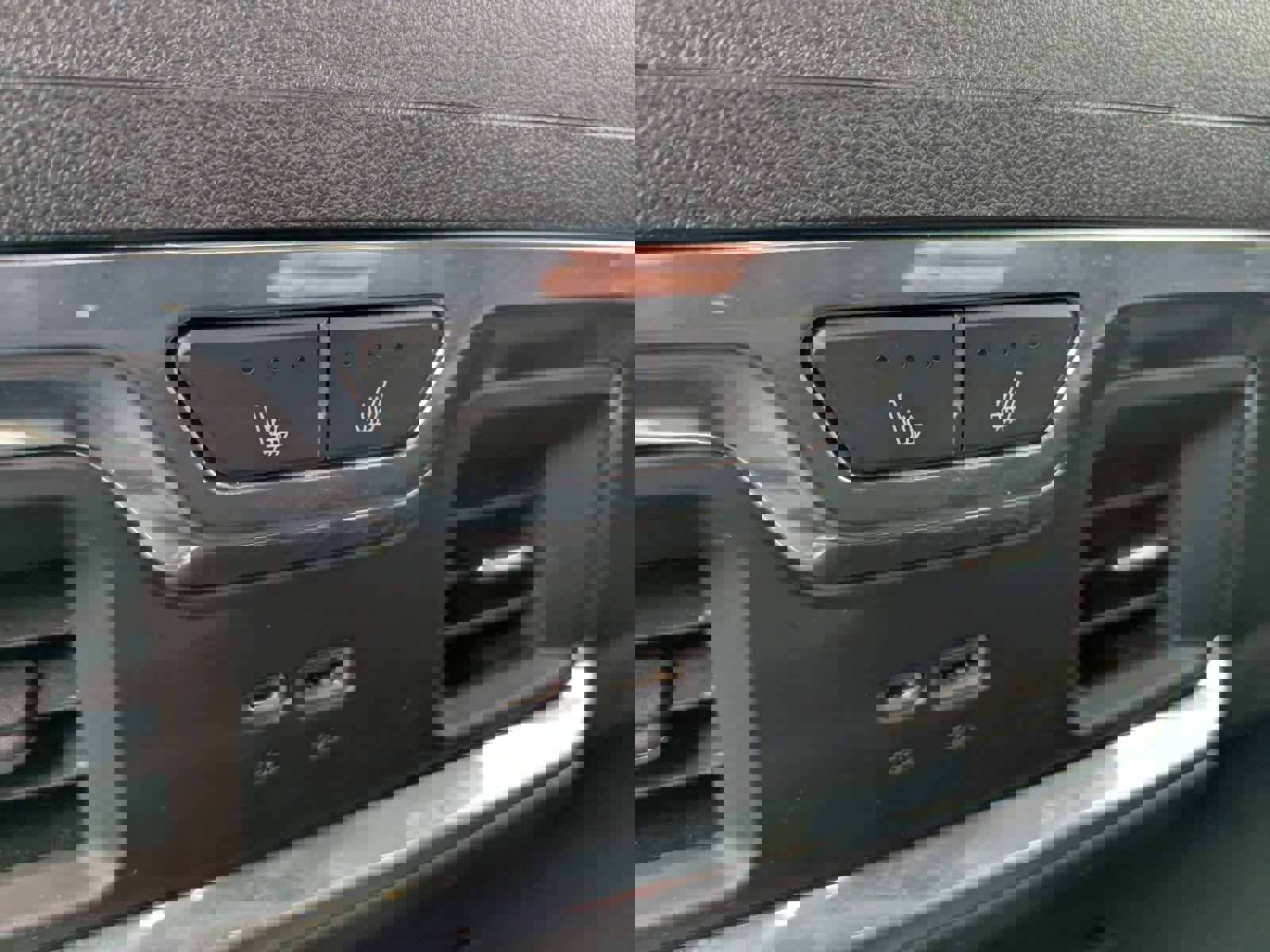 Certified 2022 GMC Sierra 1500 SLT w/ SLT Convenience Package image 14