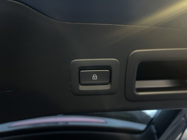 New 2026 MAZDA MAZDA3 Hatchback w/Premium Plus Pkg image 35