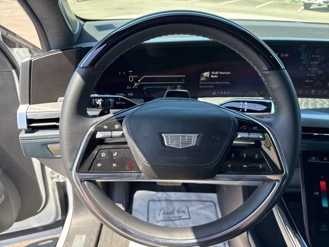 Used 2025 Cadillac Escalade IQ Luxury 2 w/ LPO, Premium Carpet Package AWD/4WD image 28