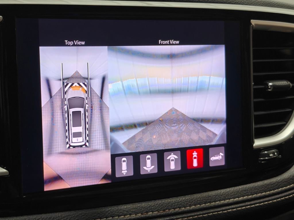 Used 2021 Chrysler Pacifica Touring-L image 56