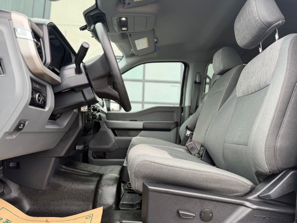 Used 2024 Ford F350 XLT image 11