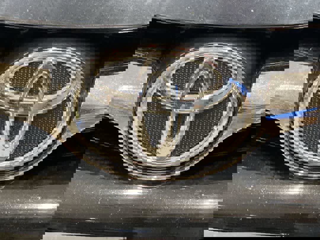 Used 2017 Toyota Camry SE image 10