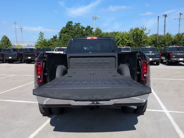 New 2026 RAM 3500 Tradesman w/ Chrome Appearance Group A AWD/4WD image 34