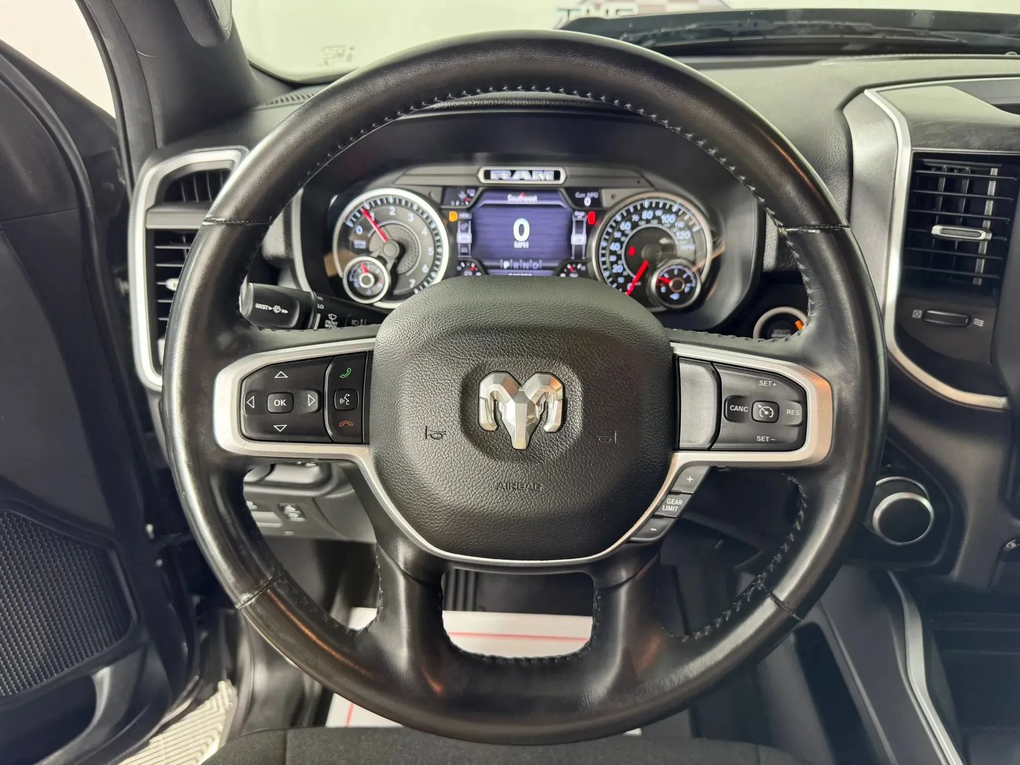 Used 2021 RAM 1500 Big Horn AWD/4WD image 13