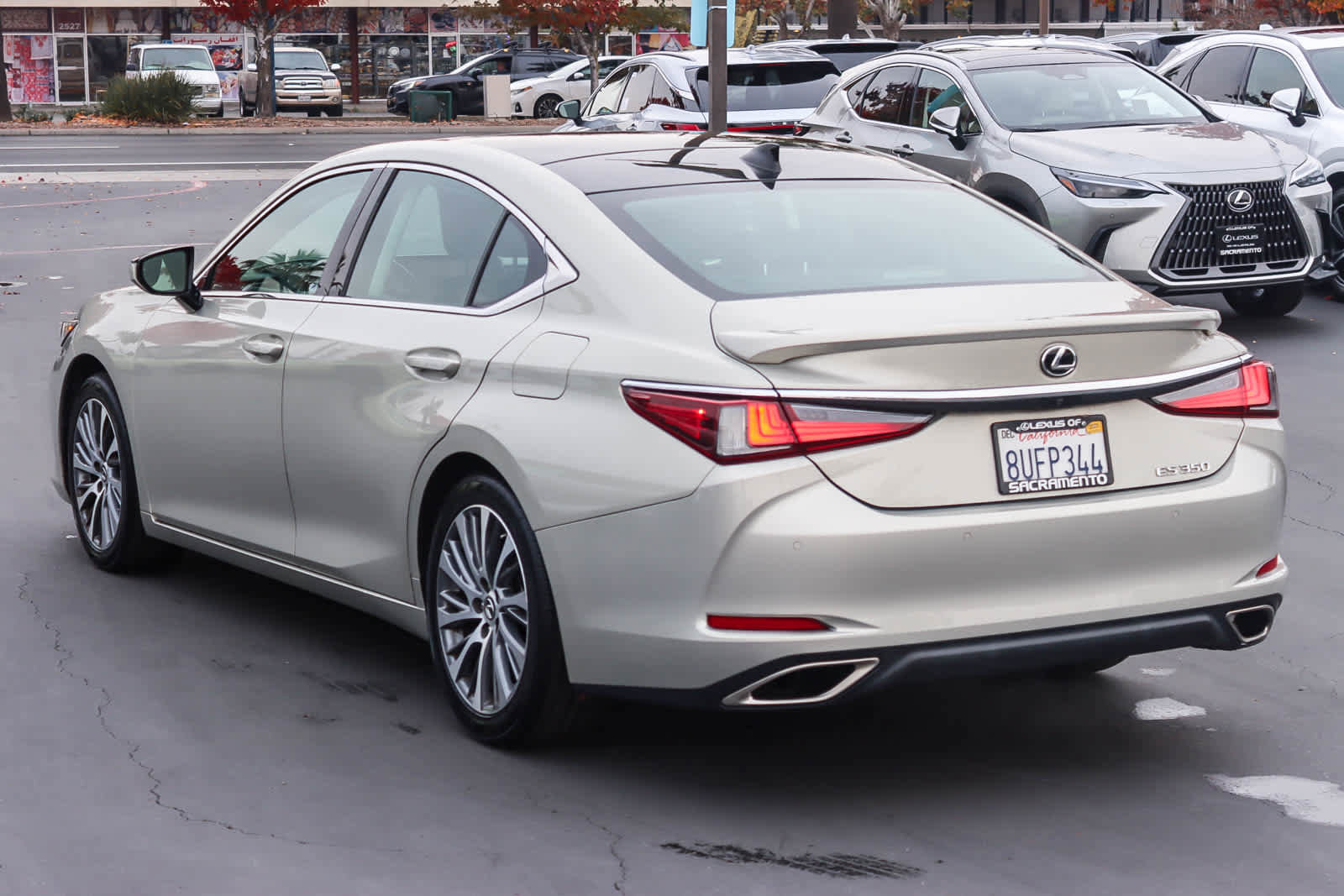 Used 2021 Lexus ES 350 w/ Premium Package image 2