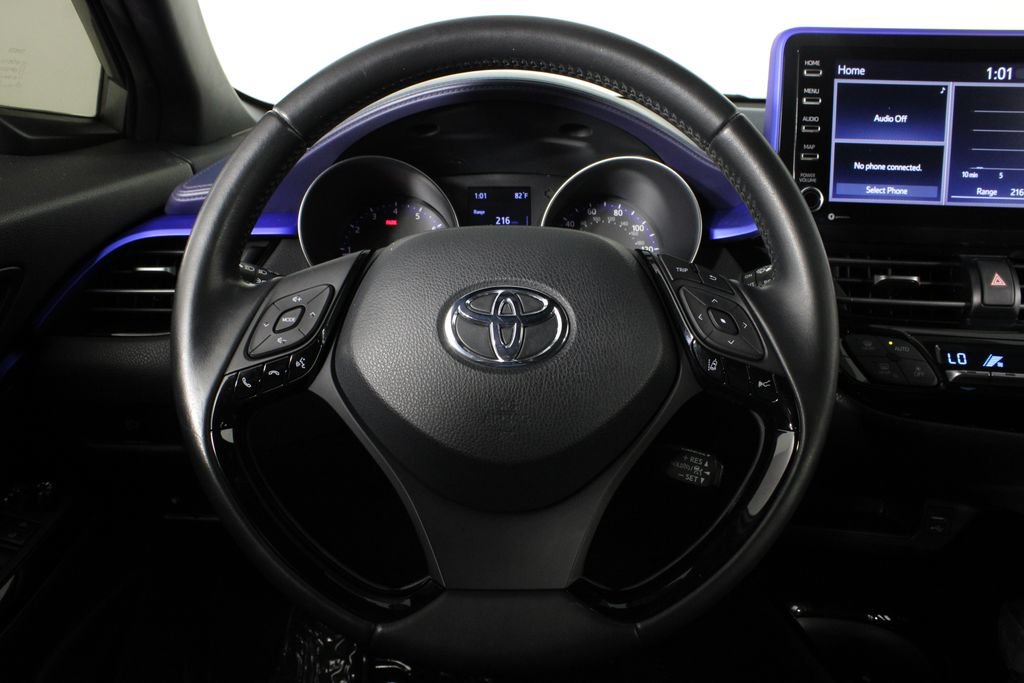 Used 2020 Toyota C-HR XLE FWD image 9