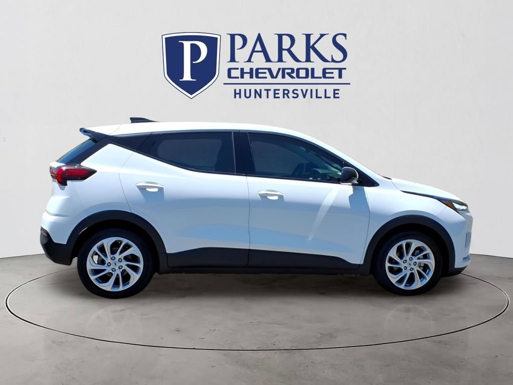 New 2027 Chevrolet Bolt LT FWD image 34