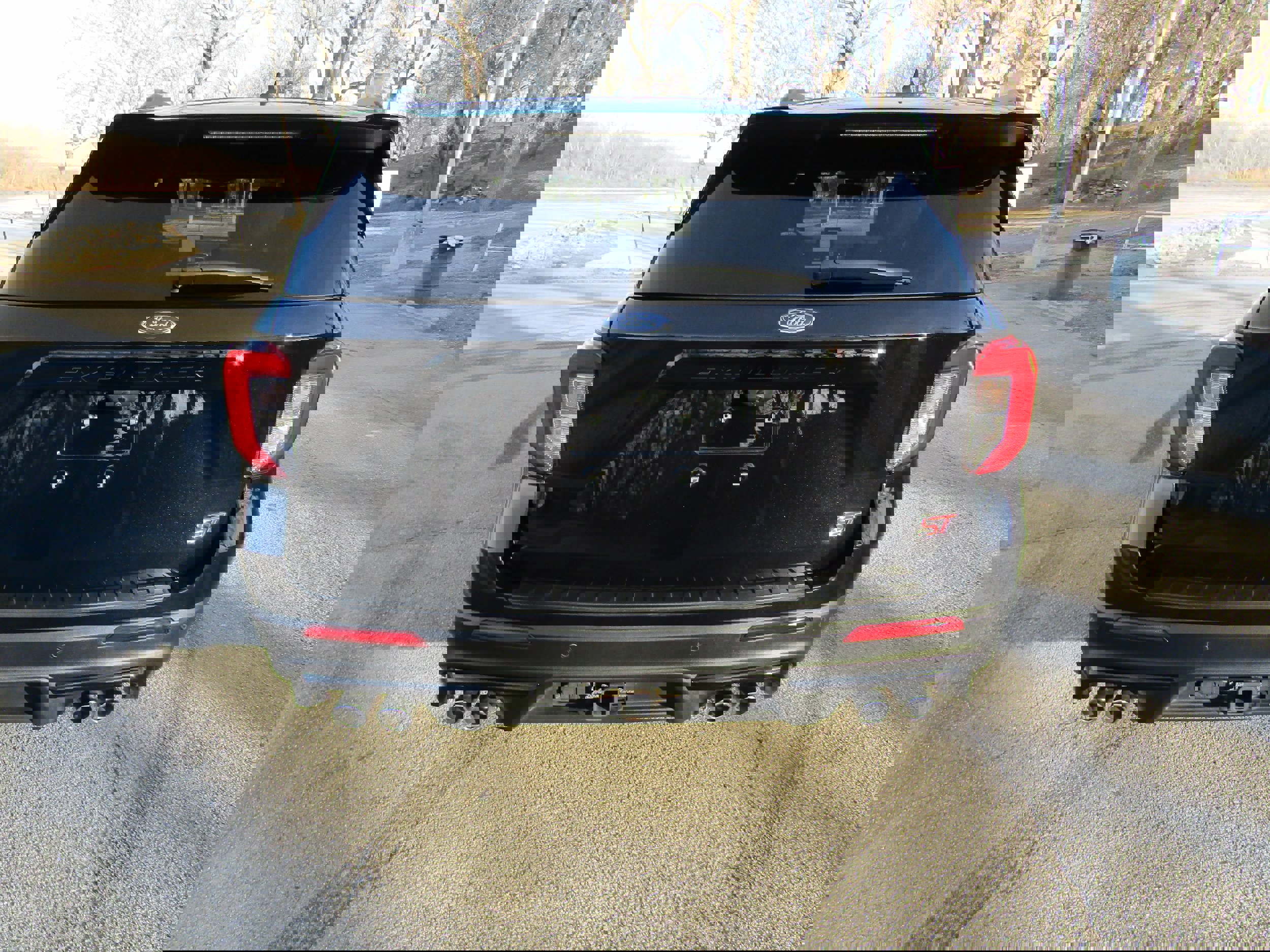 Certified 2022 Ford Explorer ST w/ Equipment Group 401A image 3