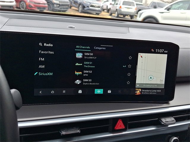 Certified 2025 Kia Sorento SX image 18